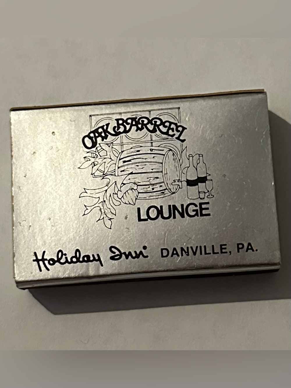 Vintage Matchbox Holiday Inn Oak Barrel Lounge Danville PA Matches Silver USED